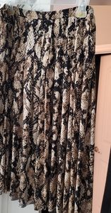 XL Animal Print Skirt